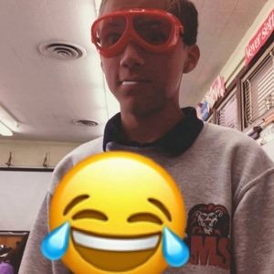 Meet your Posher, Luis